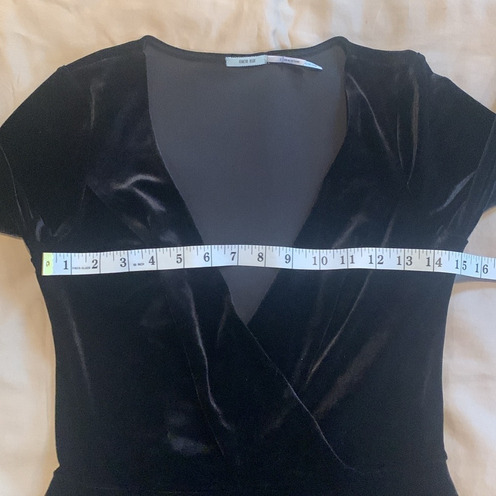 Kimchi Blue “Velour” Deep V-Neck Black Dress Size Small - Picture 10 of 15